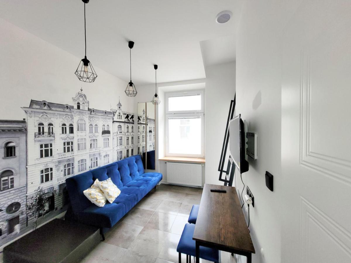 Grand Theater Apartments وودج المظهر الخارجي الصورة