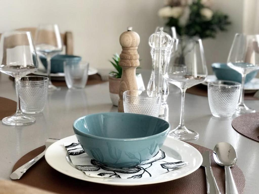 Grand Theater Apartments وودج المظهر الخارجي الصورة